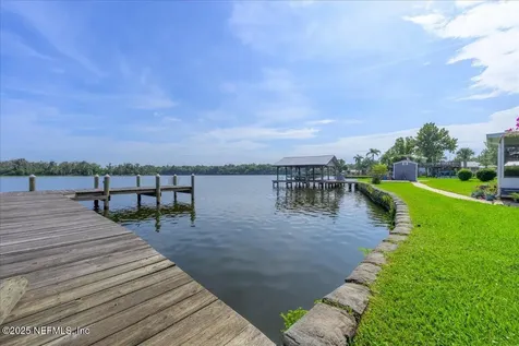 164 Moonlite Drive Welaka FL 32193