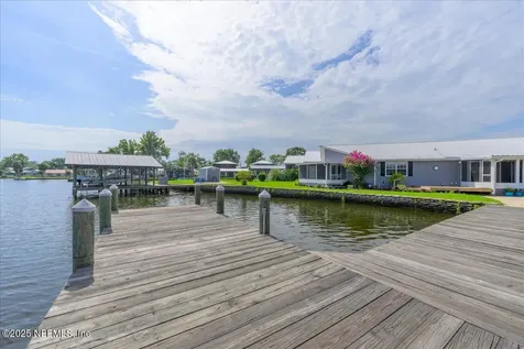164 Moonlite Drive Welaka FL 32193