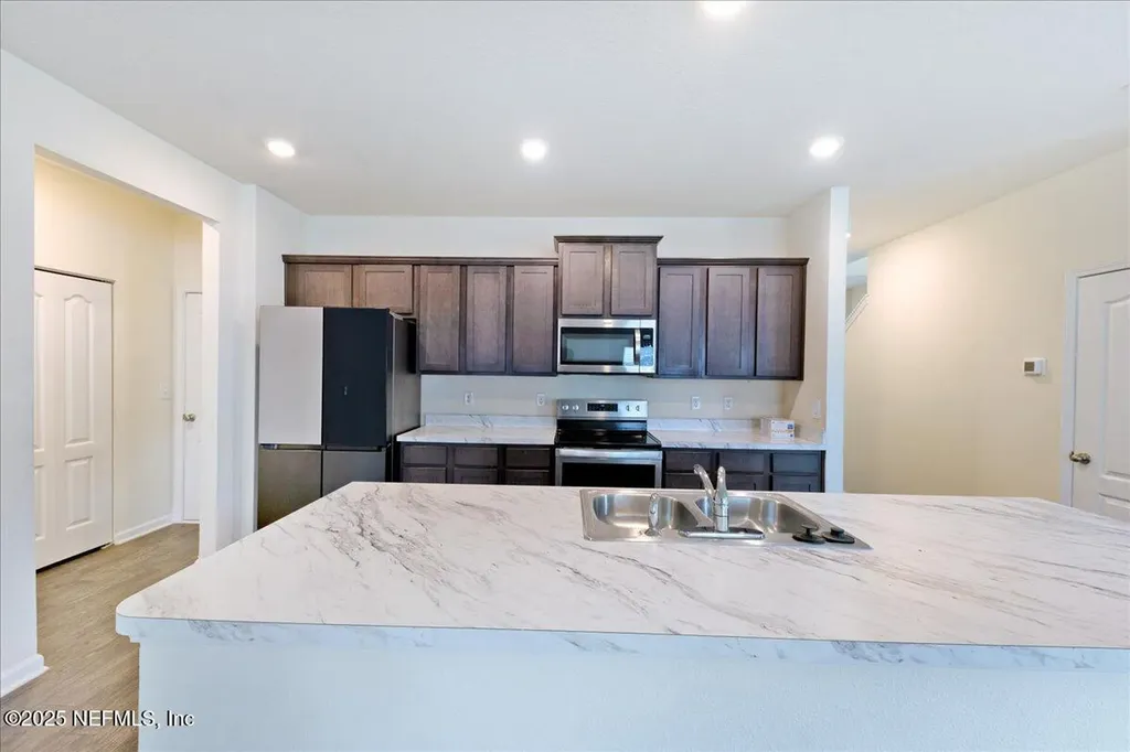 8455 Cape Fox Drive Jacksonville FL 32222