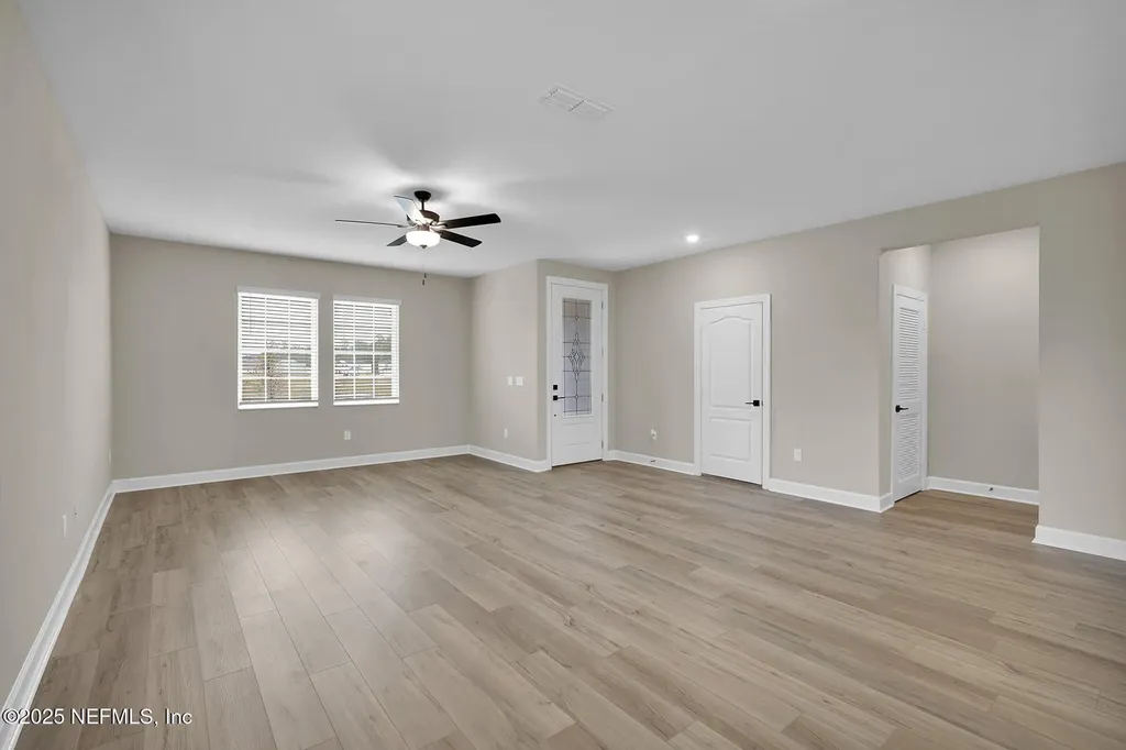 3956 Gareys Ferry Way Middleburg FL 32068