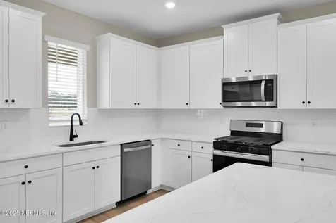 3956 Gareys Ferry Way Middleburg FL 32068