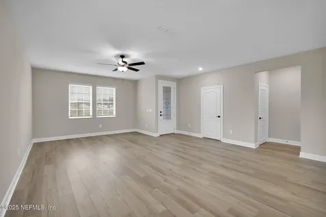 3956 Gareys Ferry Way Middleburg FL 32068