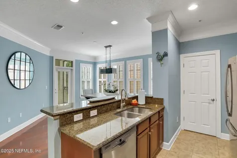 9823 Tapestry Park Circle Jacksonville FL 32246