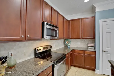 9823 Tapestry Park Circle Jacksonville FL 32246