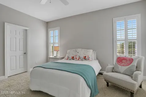 9823 Tapestry Park Circle Jacksonville FL 32246