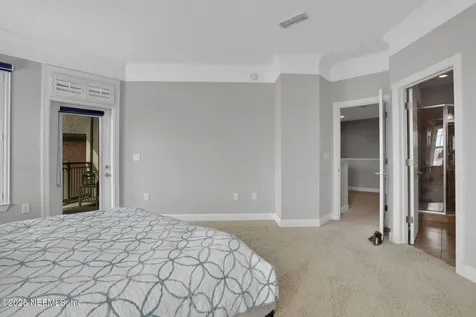 9823 Tapestry Park Circle Jacksonville FL 32246
