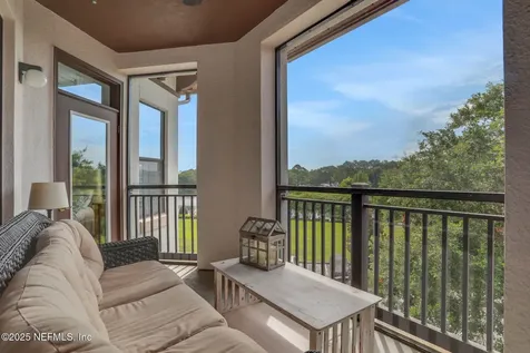 9823 Tapestry Park Circle Jacksonville FL 32246