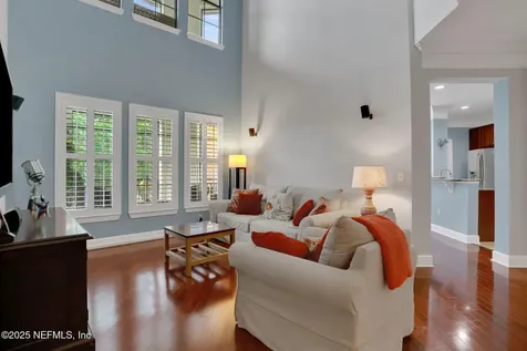 9823 Tapestry Park Circle Jacksonville FL 32246