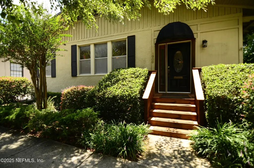 1900 Farragut Place Jacksonville FL 32207