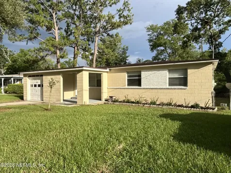 6816 Lotus Road S Jacksonville FL 32211