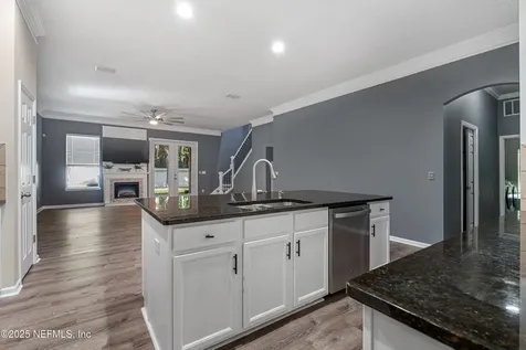 523 Roserush Lane Jacksonville FL 32225