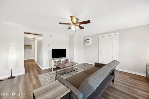 5342 Kingsbury Street Jacksonville FL 32205