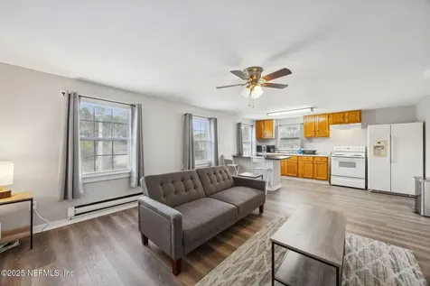 5342 Kingsbury Street Jacksonville FL 32205