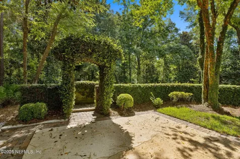 4515 Swilcan Bridge Lane N Jacksonville FL 32224
