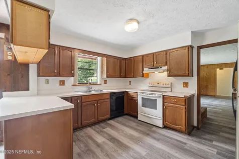 7220 Cottonwood Court Middleburg FL 32068