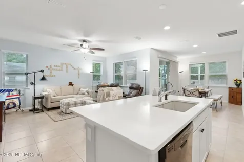 2972 Laurel Springs Drive Green Cove Springs FL 32043