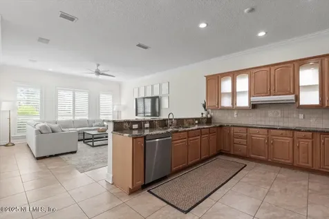 10143 Bishop Lake Road W Jacksonville FL 32256