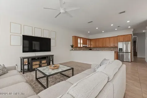 10143 Bishop Lake Road W Jacksonville FL 32256