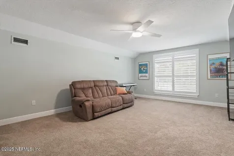 10143 Bishop Lake Road W Jacksonville FL 32256