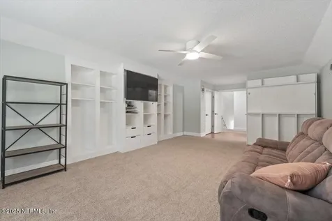 10143 Bishop Lake Road W Jacksonville FL 32256