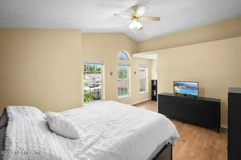 8553 English Oak Drive Jacksonville FL 32244
