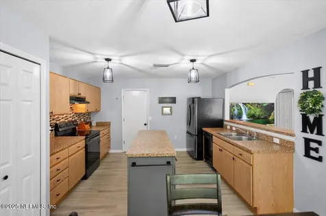 8553 English Oak Drive Jacksonville FL 32244