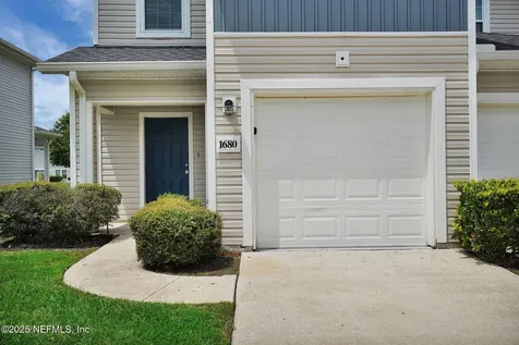 1680 Biscayne Bay Circle Jacksonville FL 32218