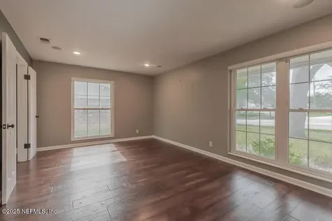 5044 Somersby Road Jacksonville FL 32217