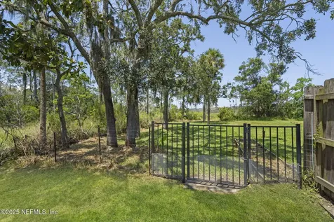 610 Celebrity Court Jacksonville FL 32225
