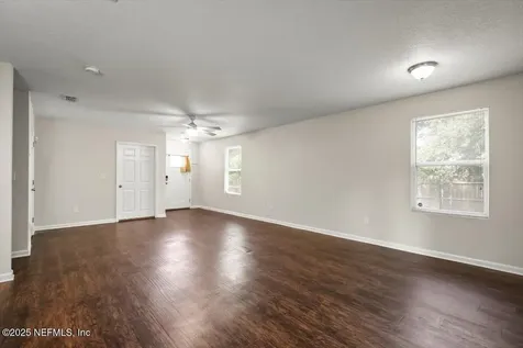 8207 Highfield Avenue Jacksonville FL 32216
