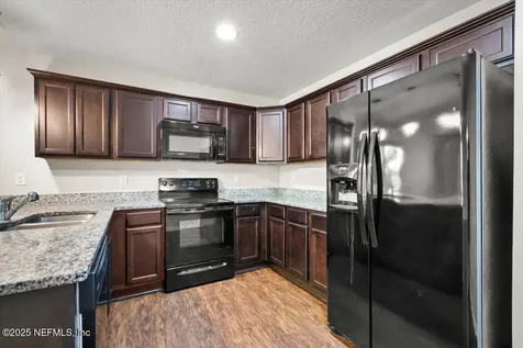 8207 Highfield Avenue Jacksonville FL 32216