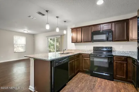 8207 Highfield Avenue Jacksonville FL 32216