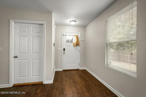 8207 Highfield Avenue Jacksonville FL 32216