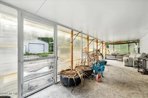 55056 Yellow Jacket Drive Callahan FL 32011