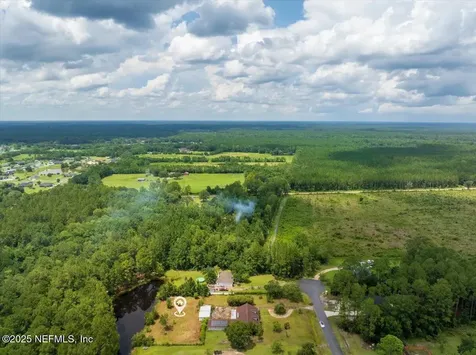 55056 Yellow Jacket Drive Callahan FL 32011