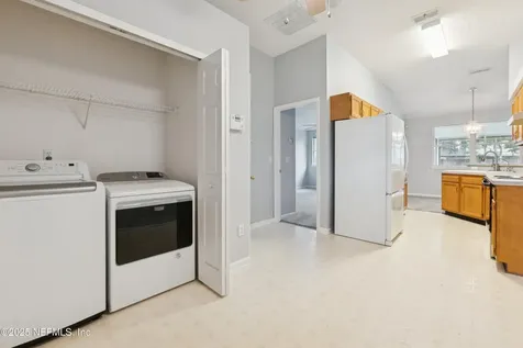3284 Yucatan Place Jacksonville FL 32225