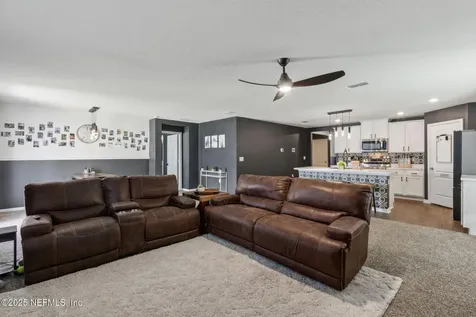 2409 Falling Star Lane Green Cove Springs FL 32043