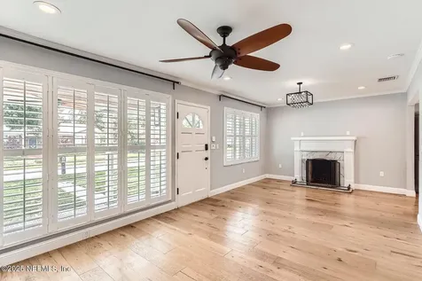 3901 W Barcelona Street Tampa FL 33629