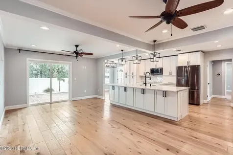 3901 W Barcelona Street Tampa FL 33629