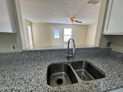 4078 Laurelwood Drive Jacksonville FL 32257
