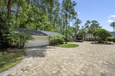 2554 Lynnhaven Terrace Jacksonville FL 32223