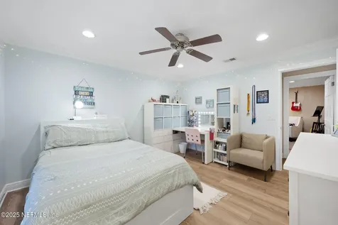 2554 Lynnhaven Terrace Jacksonville FL 32223