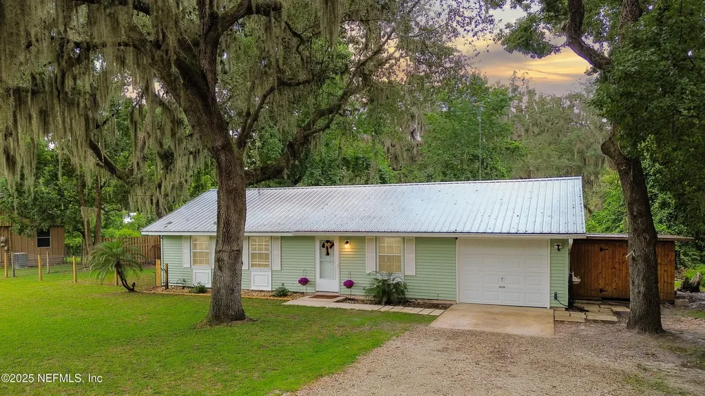 112 River Road Drive Palatka FL 32177