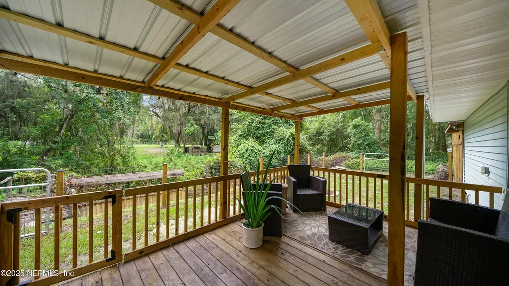112 River Road Drive Palatka FL 32177