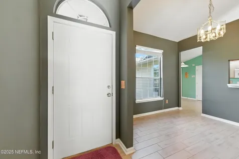 6699 Lana Lane Jacksonville FL 32244