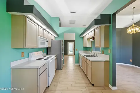 6699 Lana Lane Jacksonville FL 32244
