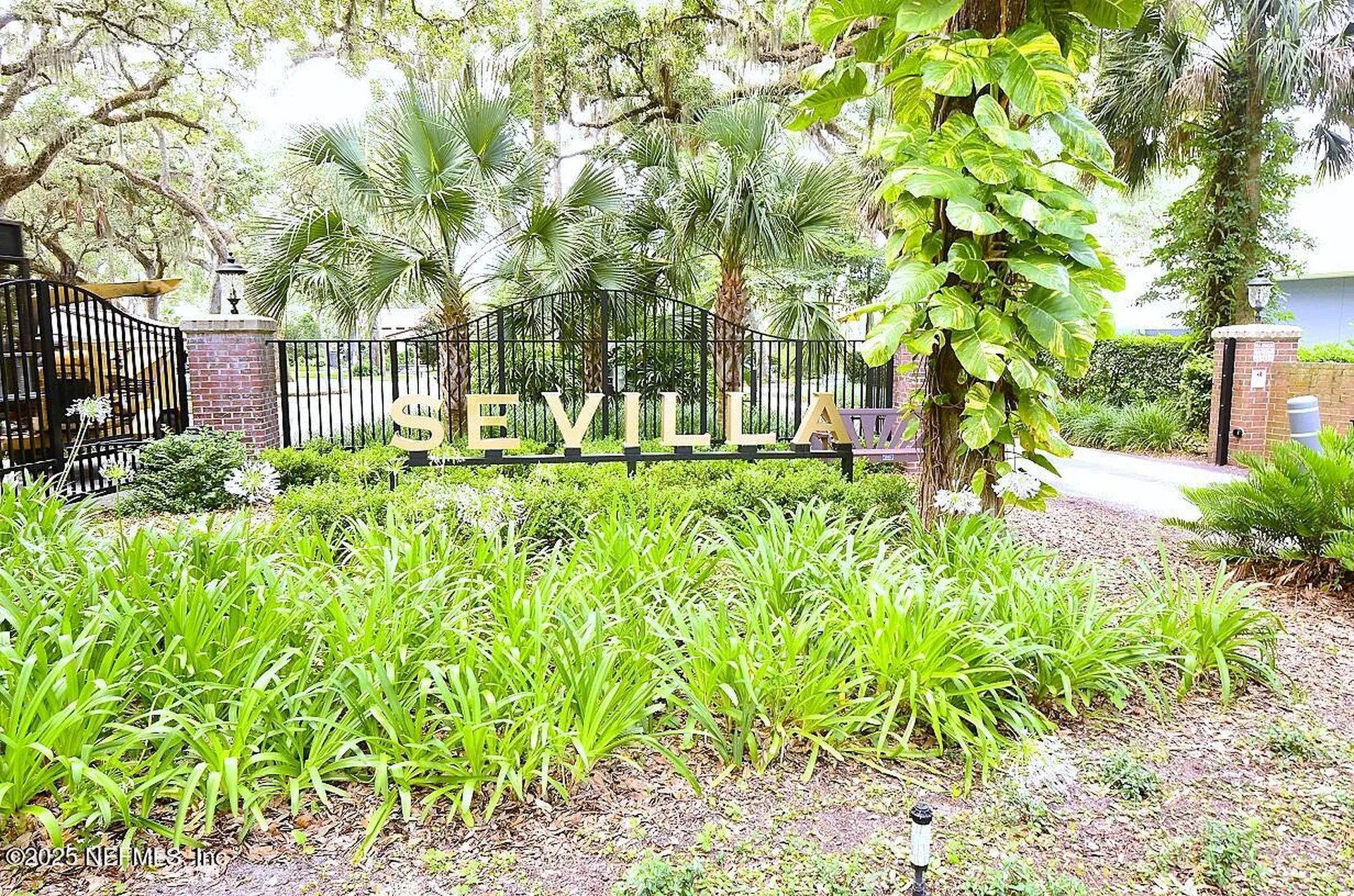 1810 Sevilla Boulevard Atlantic Beach FL 32233