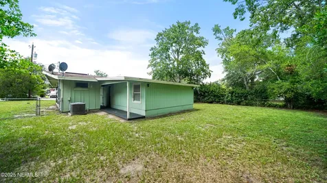 2137 La Valle Drive Jacksonville FL 32210