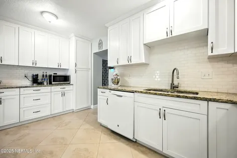 6147 Suwanee Road Jacksonville FL 32217