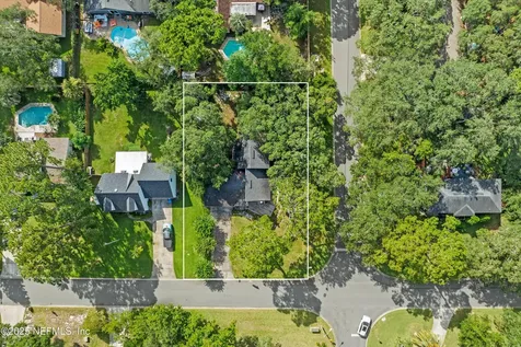 1083 Kings Road Neptune Beach FL 32266
